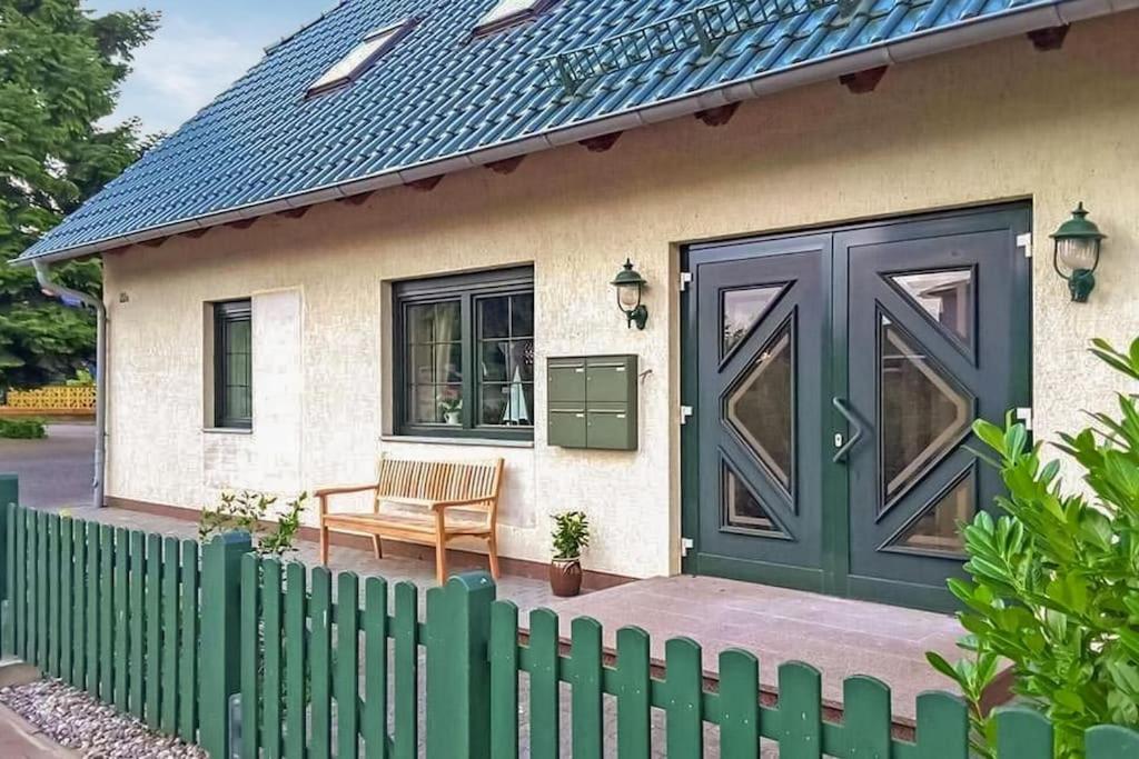 Schwalbennest In Ueckermuende Apartment Exterior foto